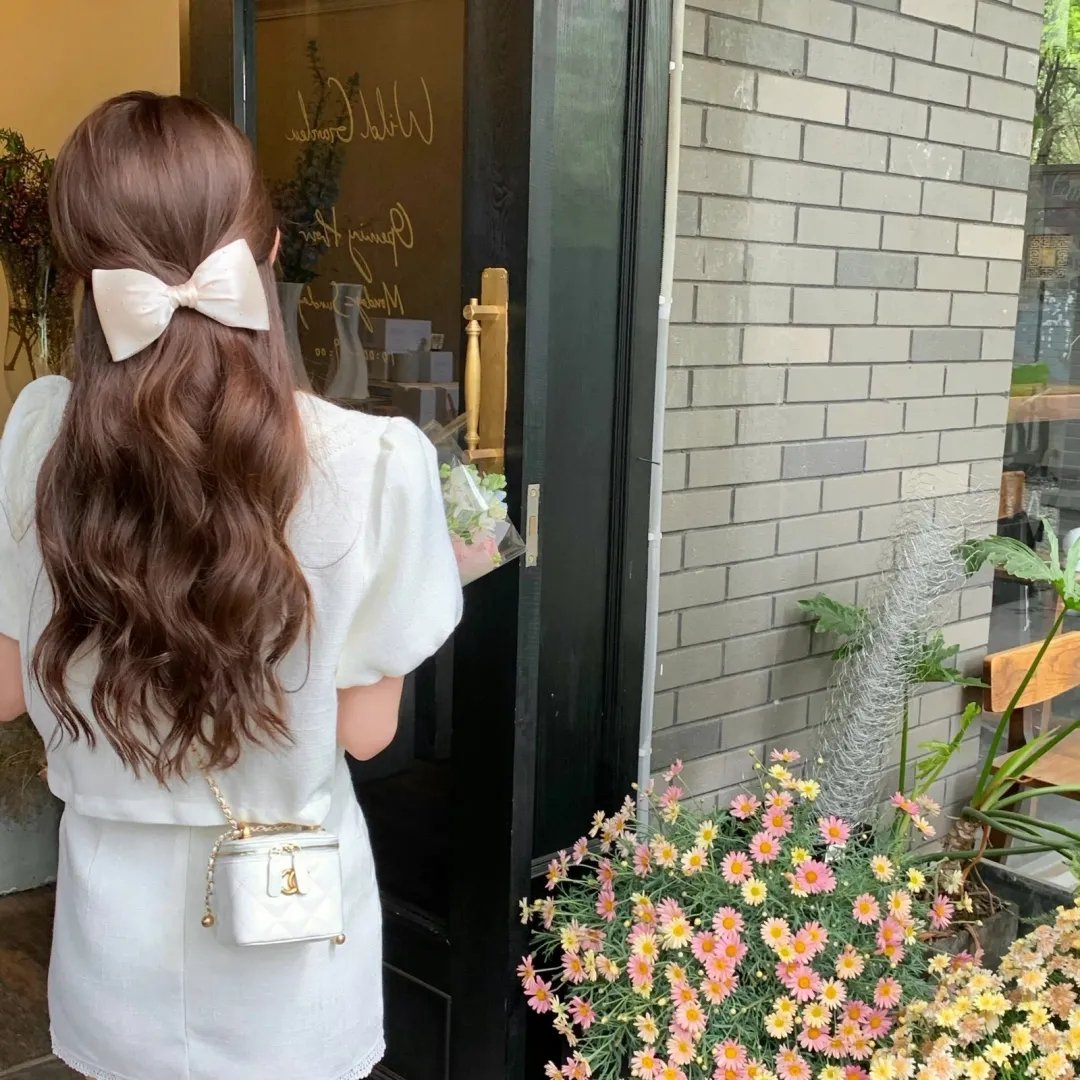 旅馆春光